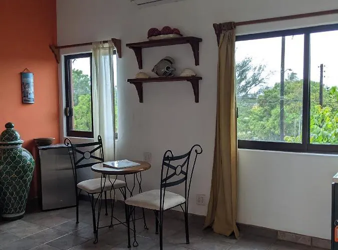 Hacienda De Palmas Bed & Breakfast *