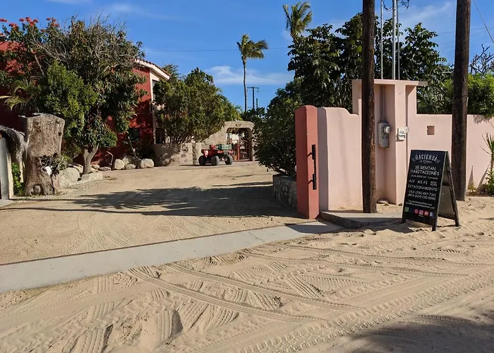 Hacienda De Palmas Bed & Breakfast *