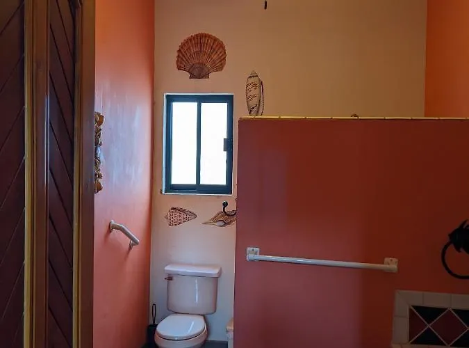 Hacienda De Palmas Bed & Breakfast